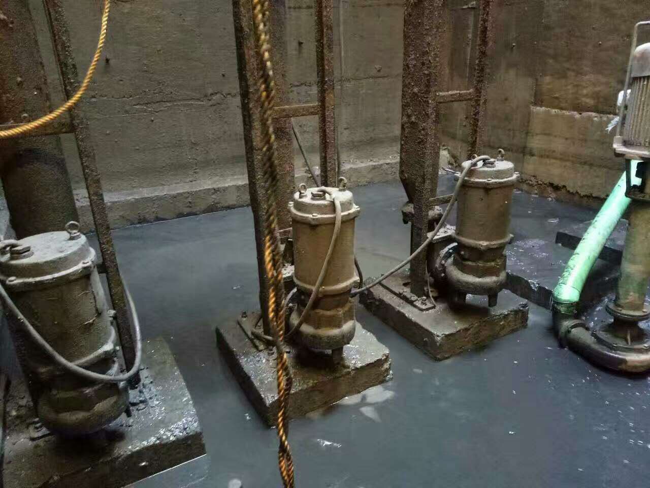 莲都污水池清理